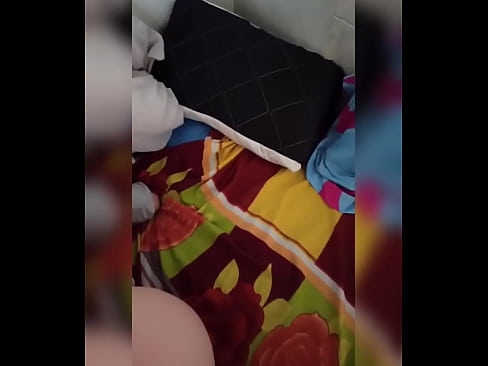 ❤️ Wandinogara naye anogara ega kumba nekuti murume wake anoenda kuzororo ini ndinotora mukana wekusvira nekuzadza mbongoro yake nemukaka. ️❌ ❤